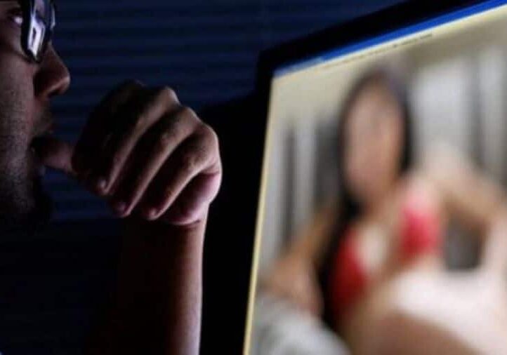 Boom di truffe romantiche, ma le vittime si vergognano a denunciare