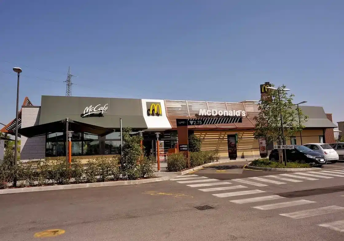 McDonald’s, 15 posti di lavoro a Magenta e Sedriano