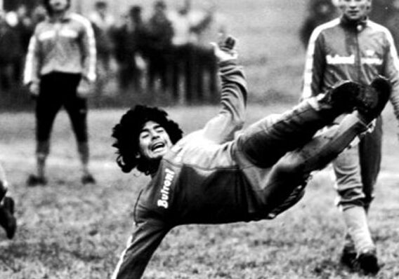 “Che si fottano i Lloyd’s di Londra!”. Buon compleanno, Mano de Dios