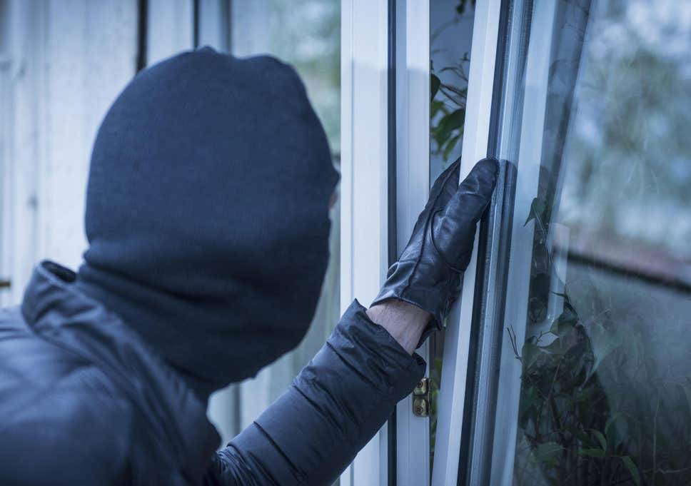 Nerviano, negozi del centro presi di mira dai ladri, Cozzi: “Servono interventi urgenti”