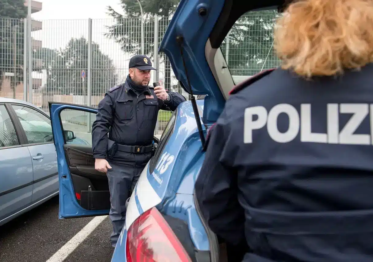 Como: ruba merce al supermercato, un denunciato