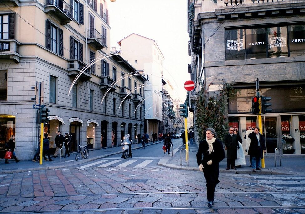 Shopping di lusso in Montenapo con carte rubate: cinque arresti