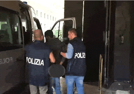Droga: a Milano la Polizia arresta tre pusher
