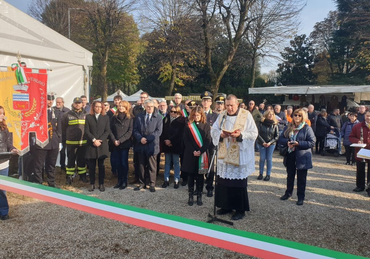 Inveruno: apre i battenti l’antica Fiera di Inveruno, taglio del nastro con le autorità cittadine