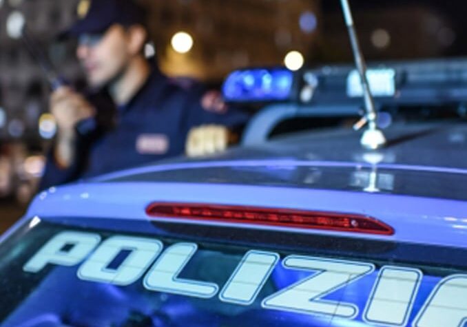 Un quintale di hashish nell’auto ribaltata sull’A4: arriva la Polstrada di Novara..