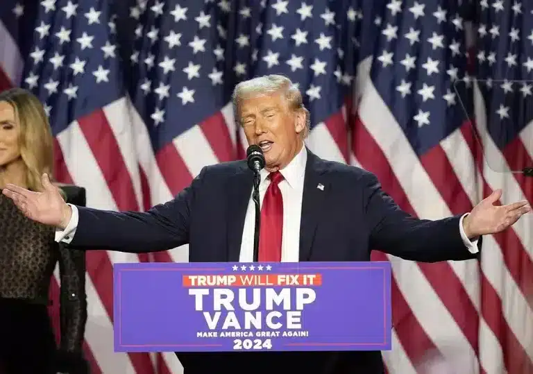 ‘Sarà una grande stagione per l’America, fermeremo tutte le guerre’. Le prime parole di Donald Trump