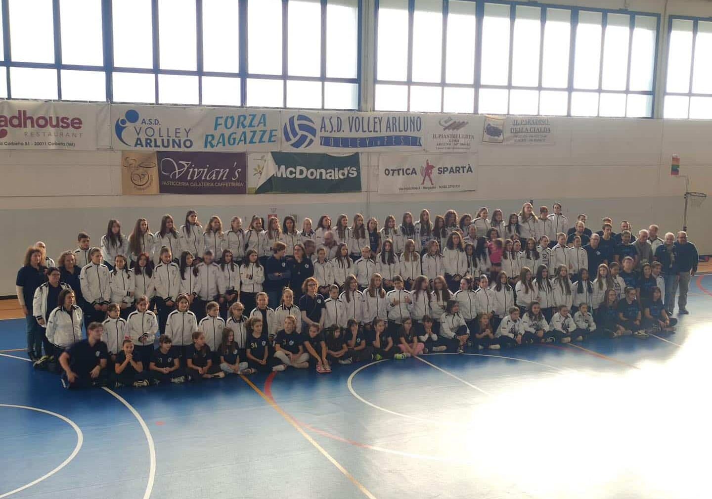 Arluno: presentata la squadra di Volley alla presenza di Sindaco e Vice
