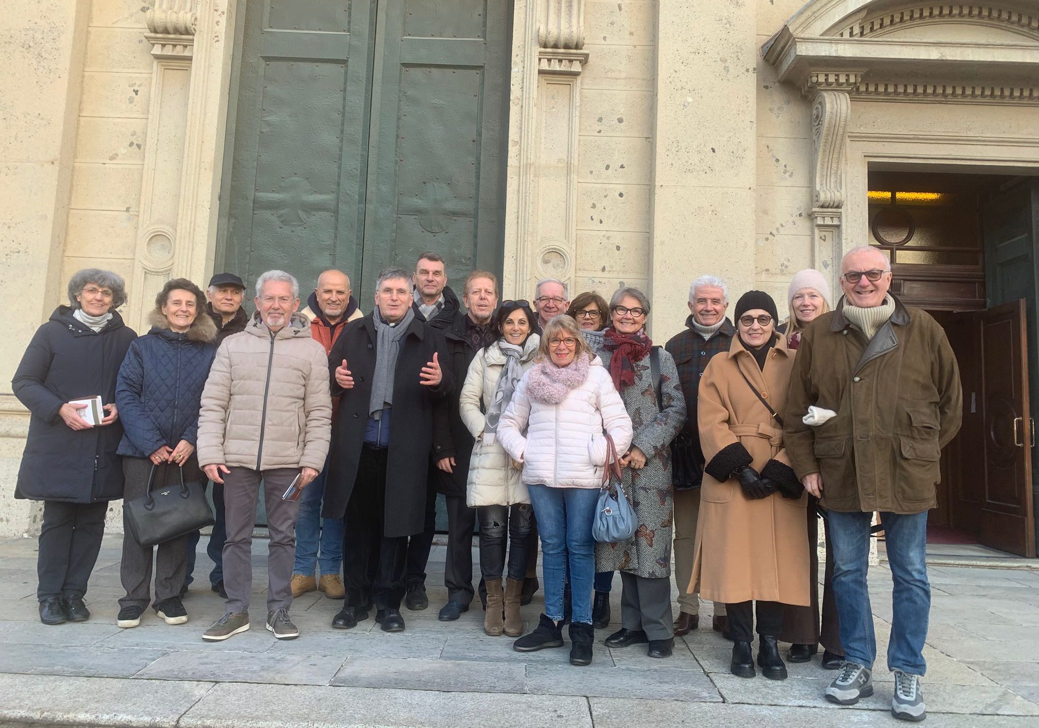 Magenta: volontari Aicit a Saronno in visita a Monsignor Giuseppe Marinoni
