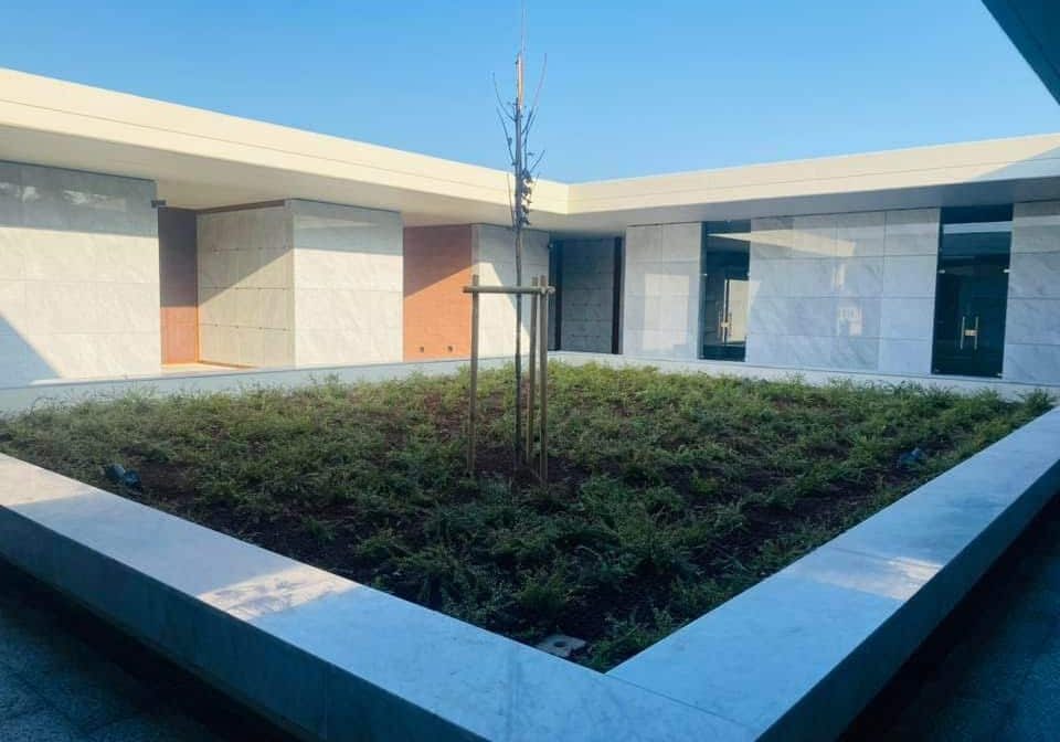 Boffalora sopra Ticino: ladri di pluviali in rame nel cimitero appena inaugurato