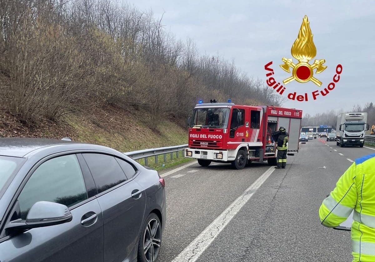 Grave incidente sulla Boffalora Malpensa: automobilista si schianta contro un camion