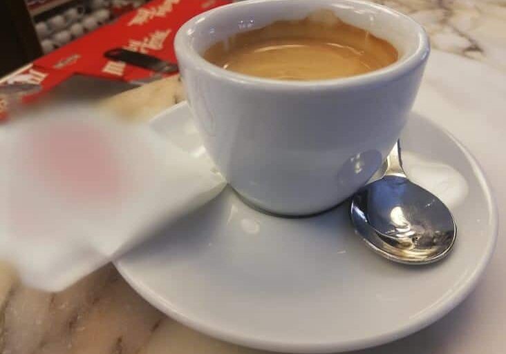 Faccia da zero spese….. quelli del bar. Il popolo degli scrocconi