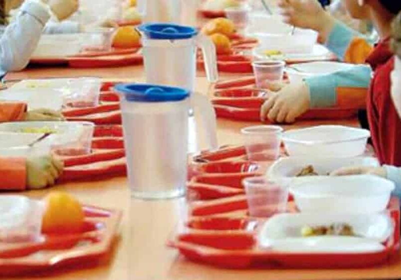 Trecate, mensa scolastica: iscrizioni aperte fino al 31 di luglio