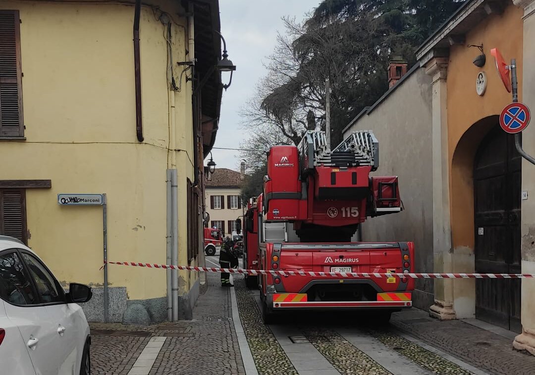 Mesero, si sblocca la situazione: barricato in casa, riportato alla calma dai Carabinieri
