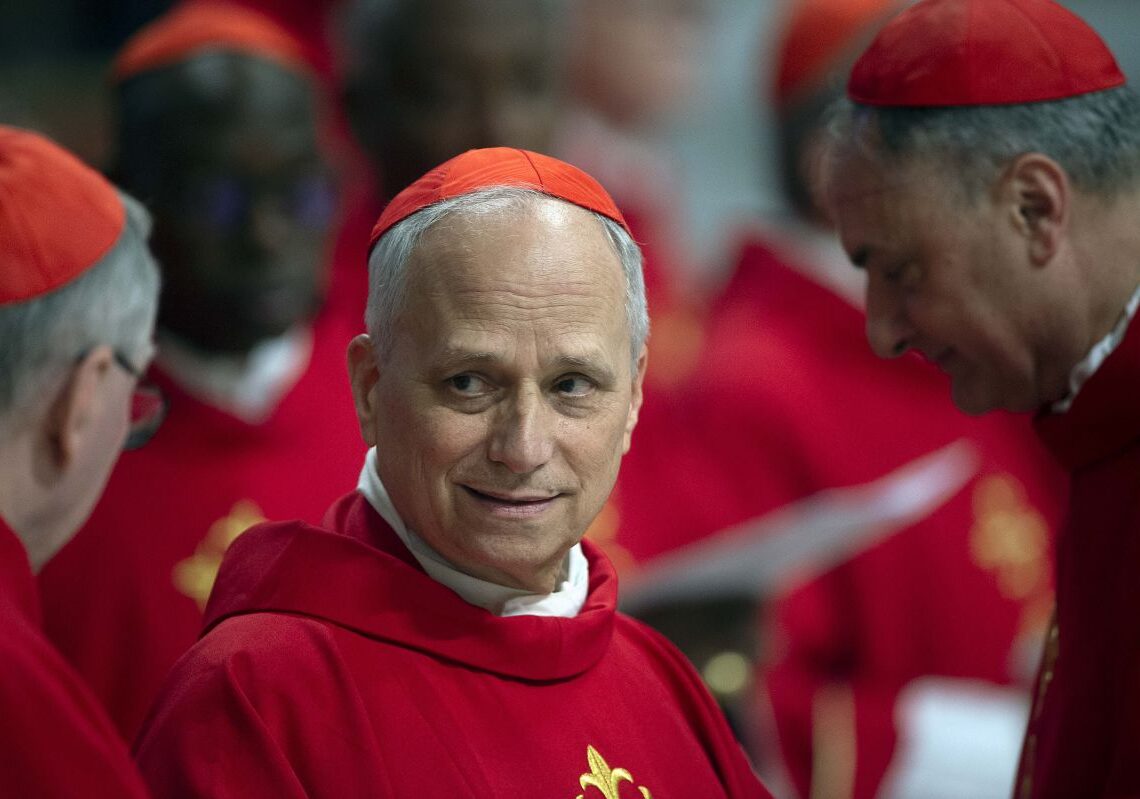 Faccia da Papa Americano a Roma
