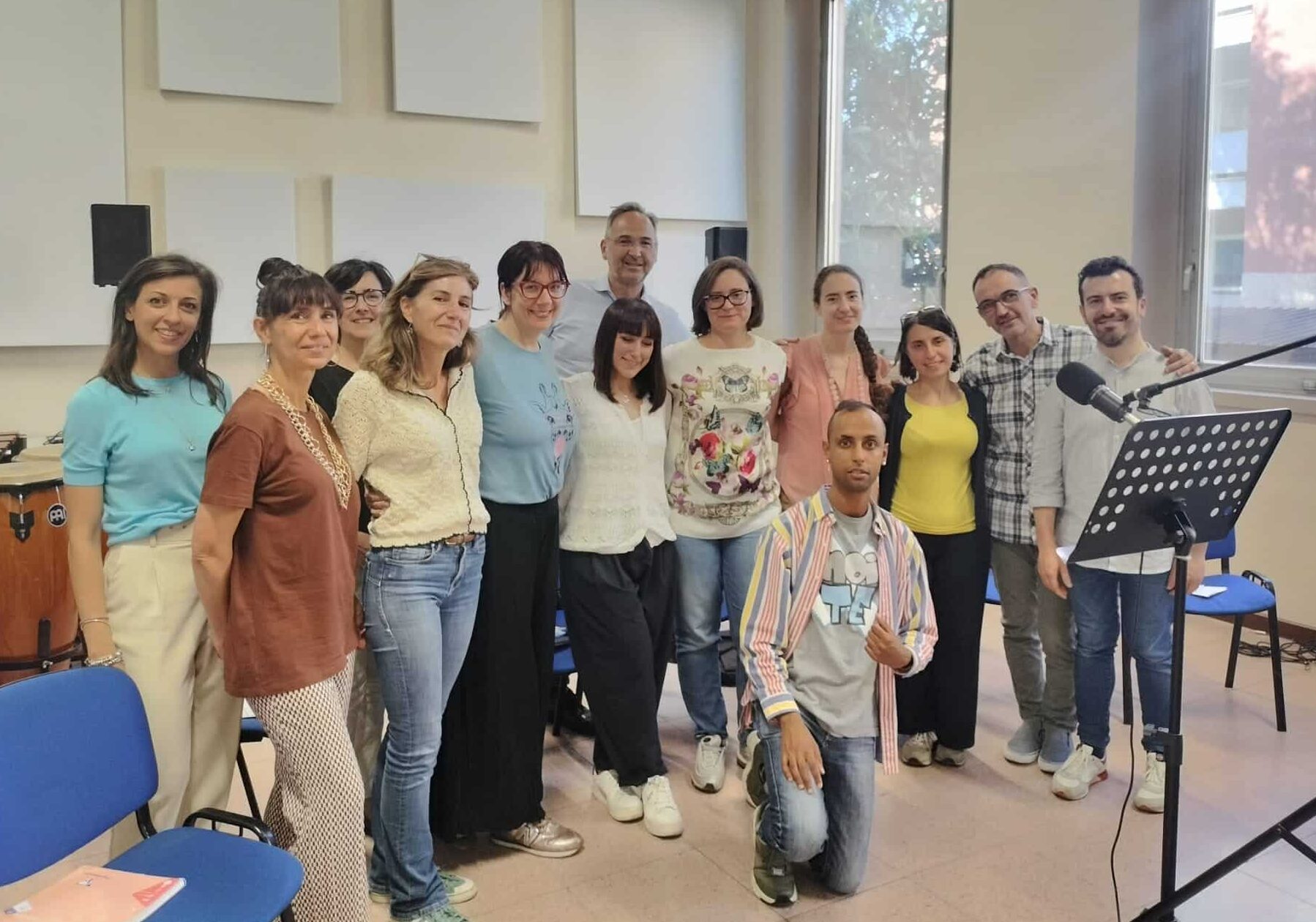 “Io ti vedo”. La radio va a scuola e la scuola fa radio “per recuperare la capacità di guardare l’altro”.