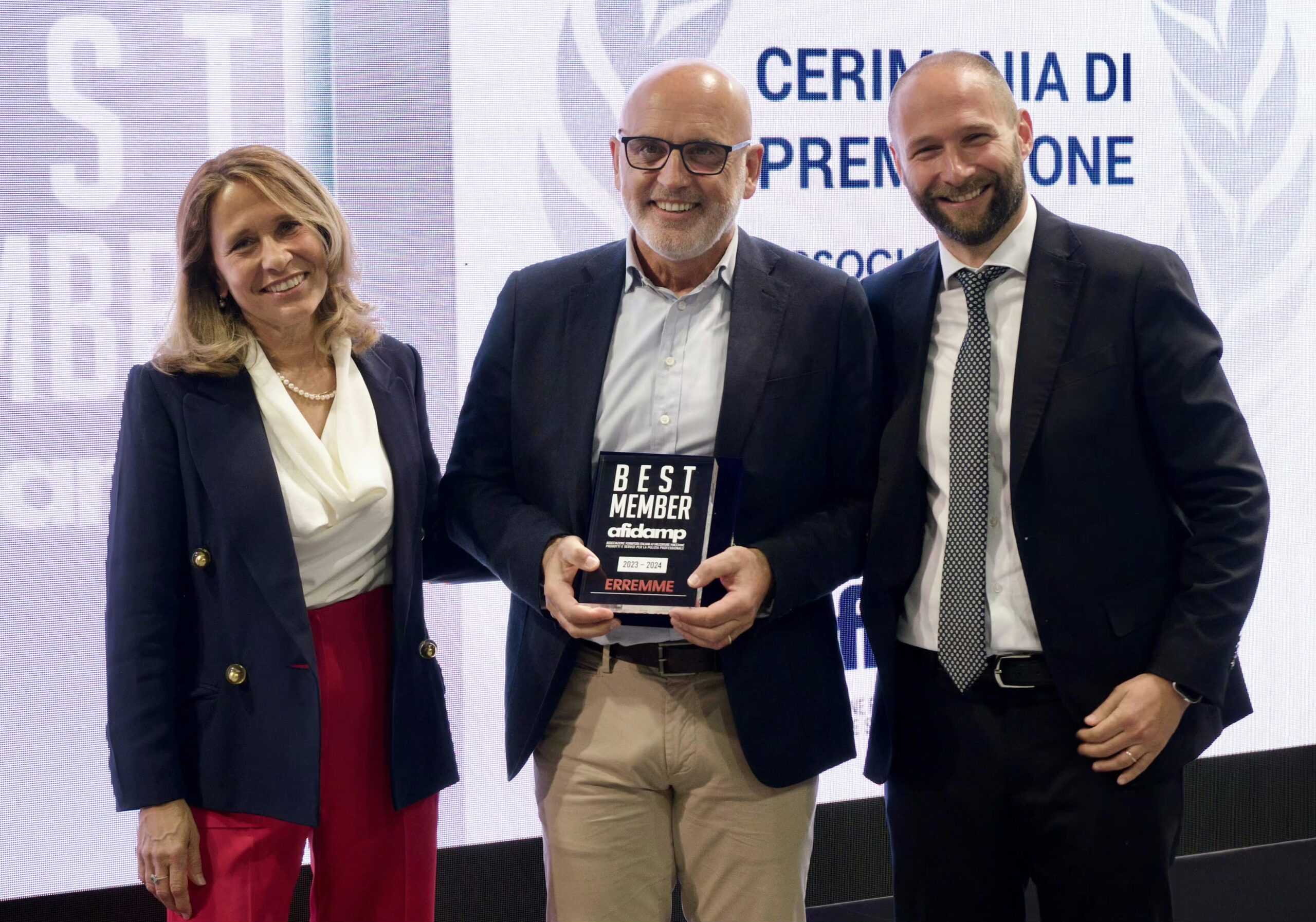 AFIDAMP ha premiato la fedeltà e l’impegno di Roberto Galli
