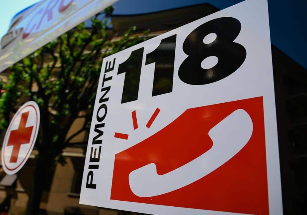 Novara, tragico schianto sulla provinciale tra Oleggio e Momo: muore una donna di 75 anni