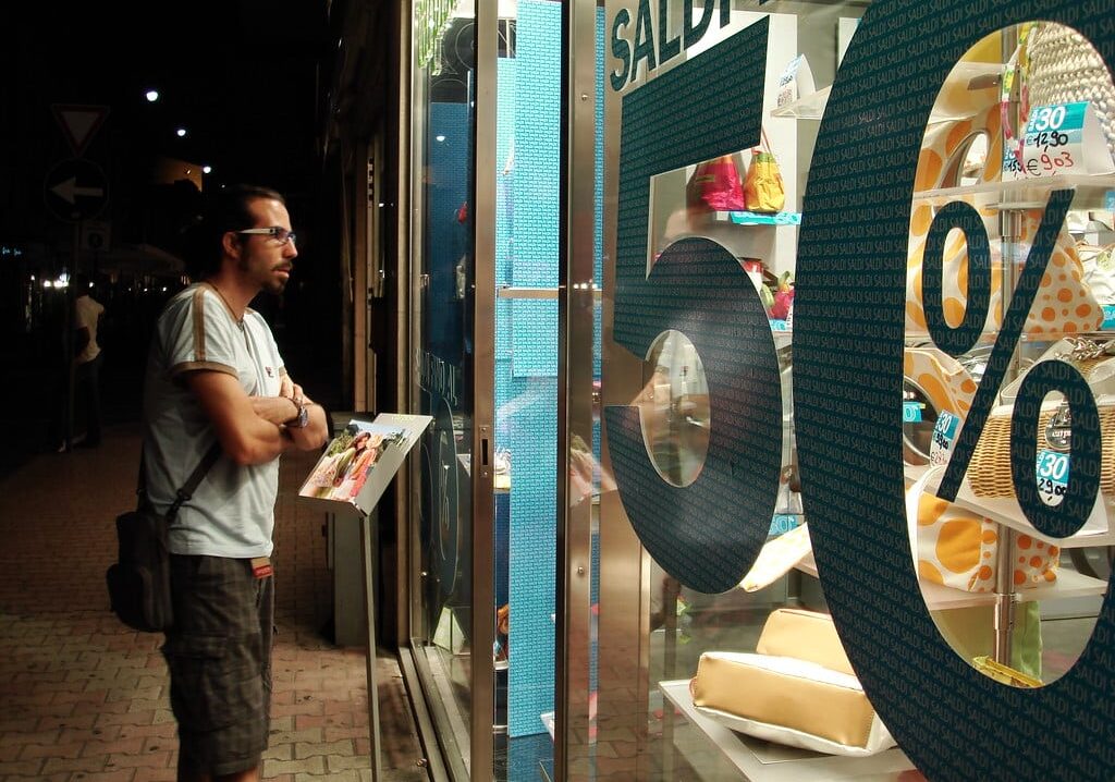 Saldi a Milano, via: 130 euro lo scontrino medio