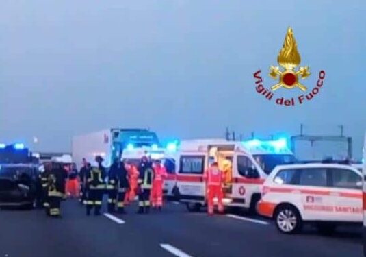 Marcallo-Novara, la tragedia: quattro morti per auto in contromano