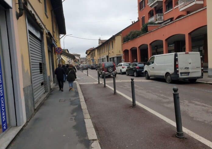 Magenta: sguardo di troppo a una ragazza, lei si rivolge alla Polizia locale. Lui si difende: “Clamoroso malinteso”