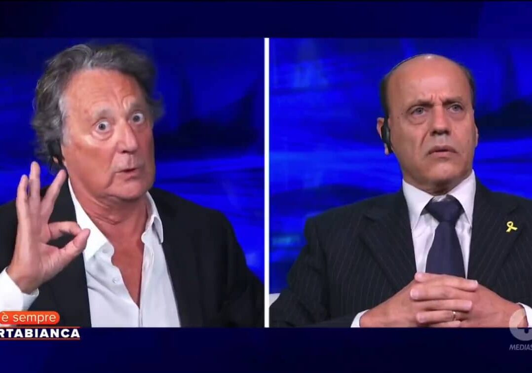 Faccia da Iacchetti. Quando si esce fuori dal vaso