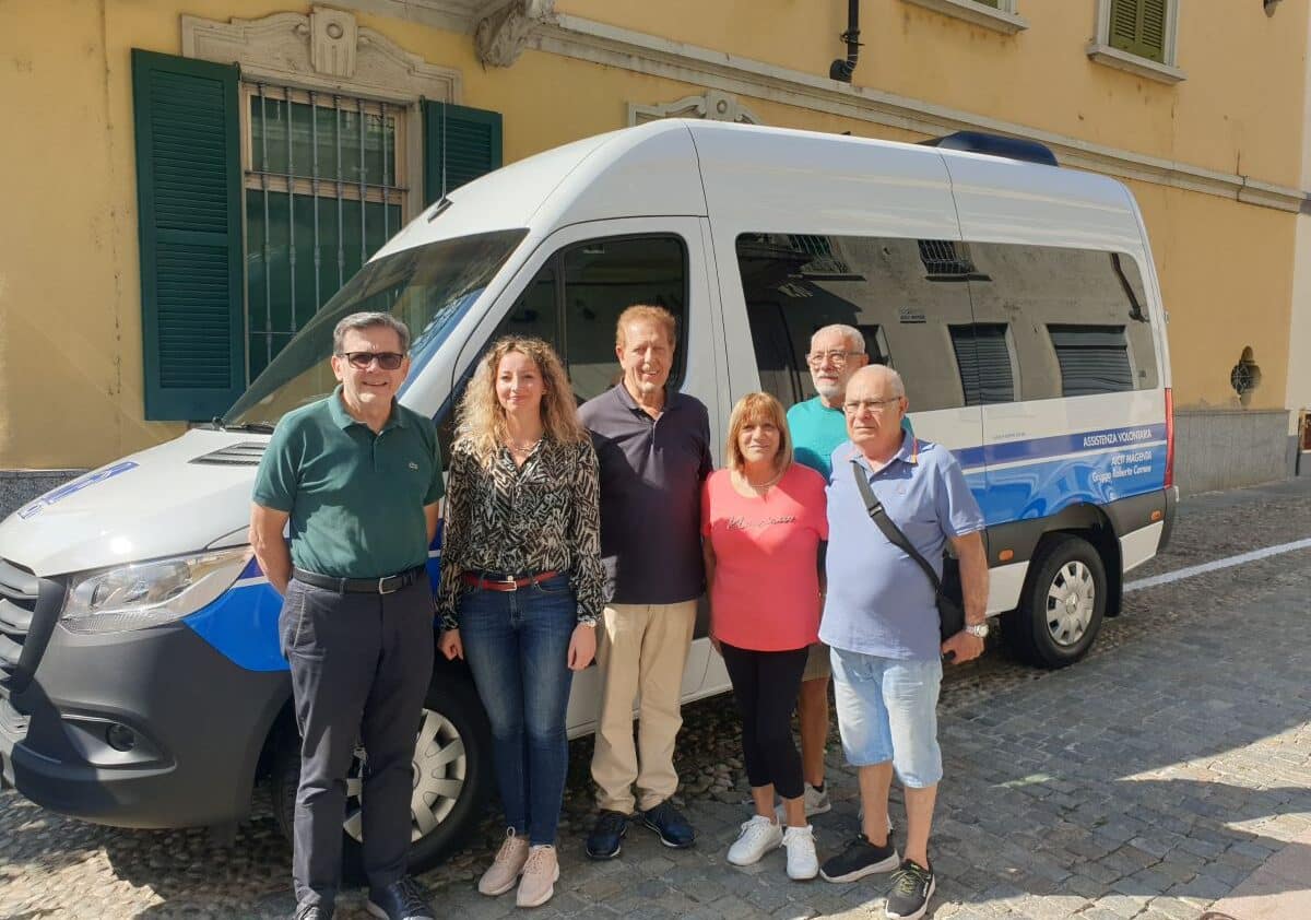 Boffalora sopra Ticino: presentato, durante la festa della Sucia, il nuovo pulmino di Aicit dedicato a Lorenzo