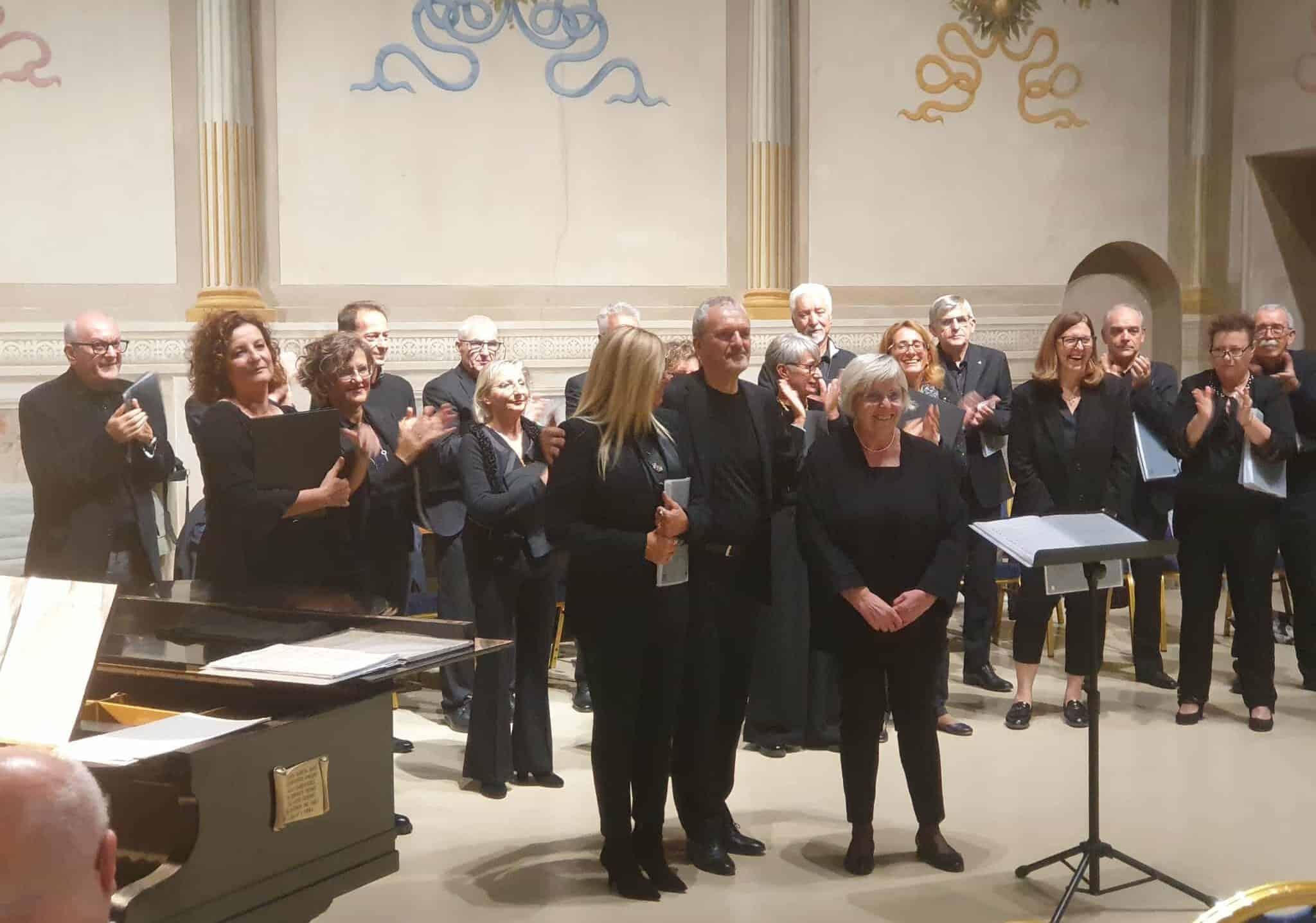 Grande successo alla Canonica di Bernate per il concerto di musica sacra della Corale di Pontenuovo