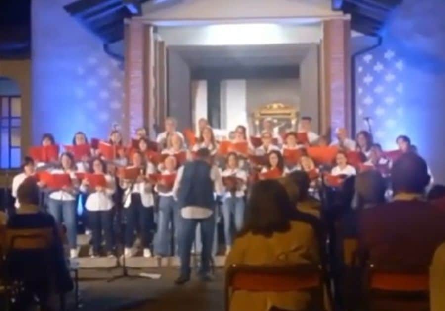 Robecco sul Naviglio: atmosfera magica sul sagrato della chiesa di Castellazzo con il concerto ‘InCanto’