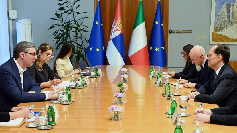 Il presidente serbo Vucic incontra Ciriani “Italia partner importante nel percorso europeo”