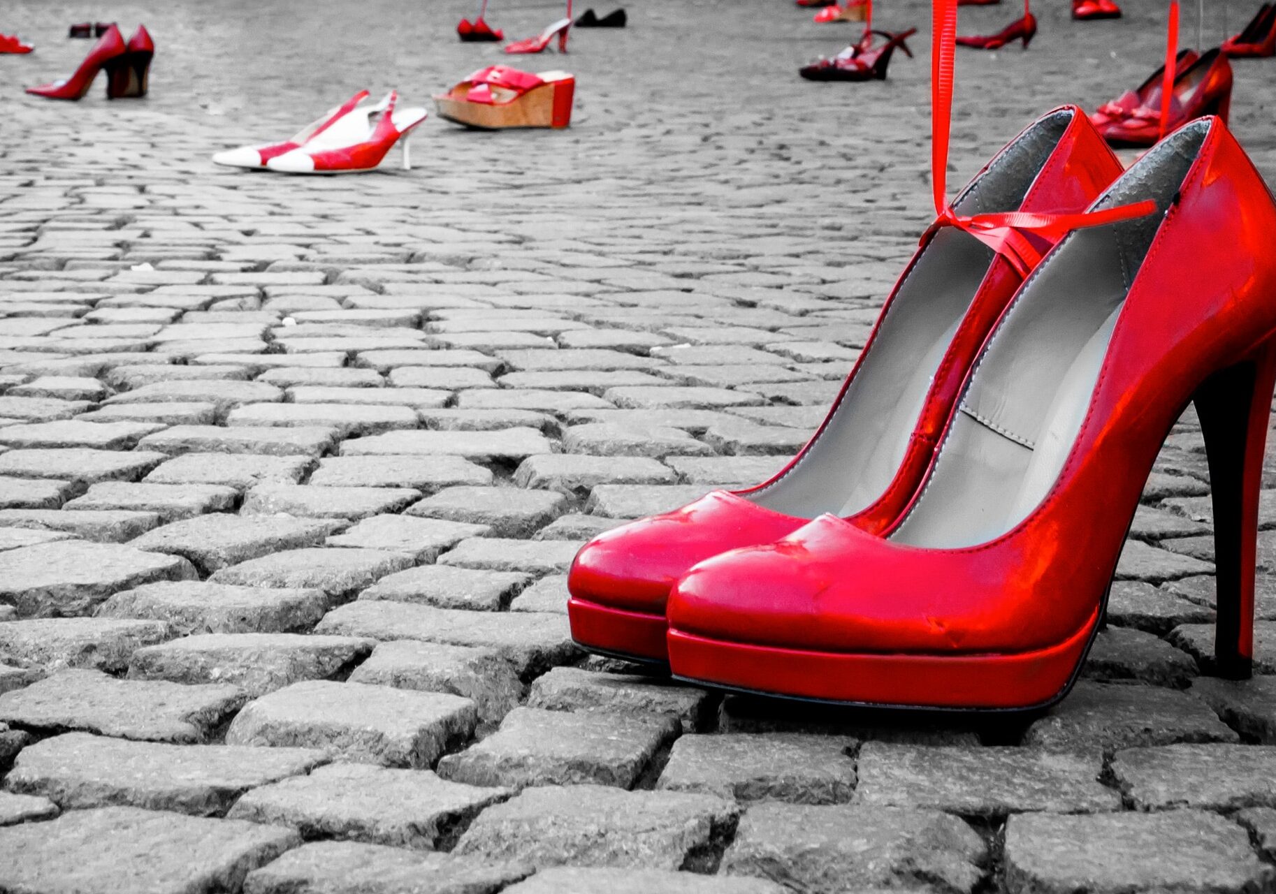 Aperitivo dibattito contro la violenza sulle donne a Magenta: un evento di sensibilizzazione e solidarietà