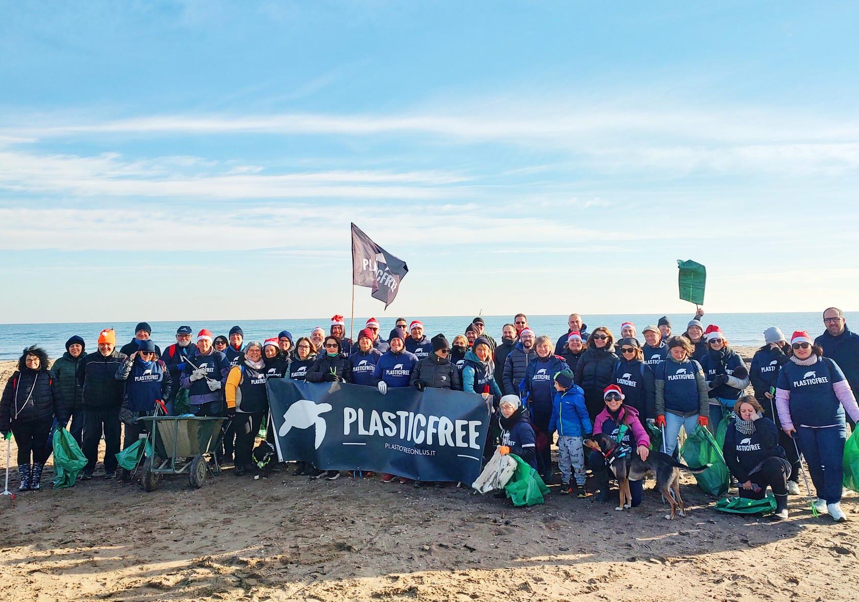 Lombardia: Nel 2025, oltre 57 tonnellate di plastica e rifiuti rimossi e 10 Comuni Plastic Free
