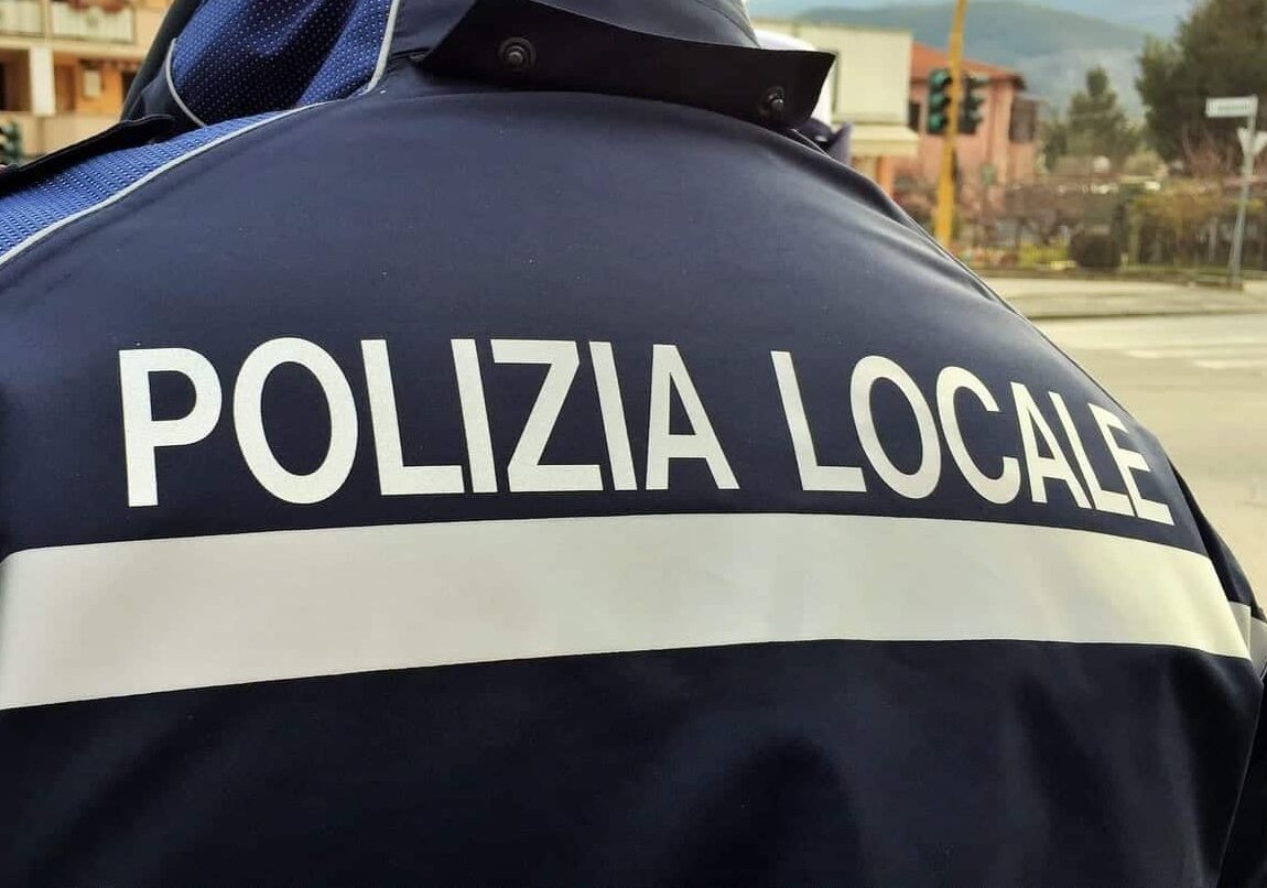 Litiga con una donna e la investe per cercare di ucciderla a Milano, arrestato