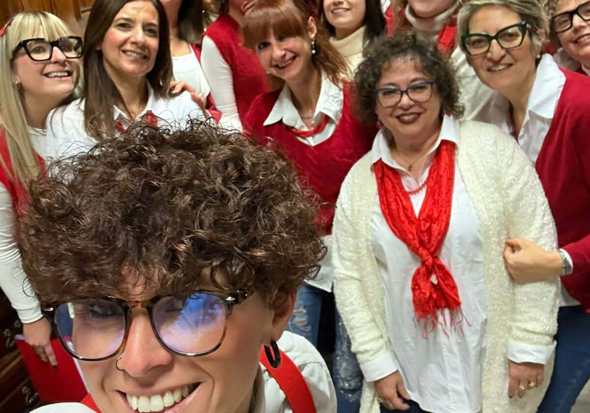 La Corale Polifonica di Robecco apre i concerti di Natale a Cornaredo: un successo caldo nonostante il freddo