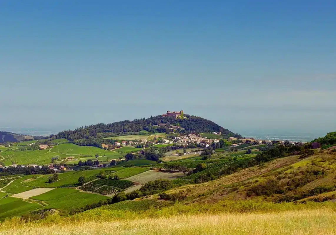 Montalto Pavese, case a un euro per ripopolare il paese
