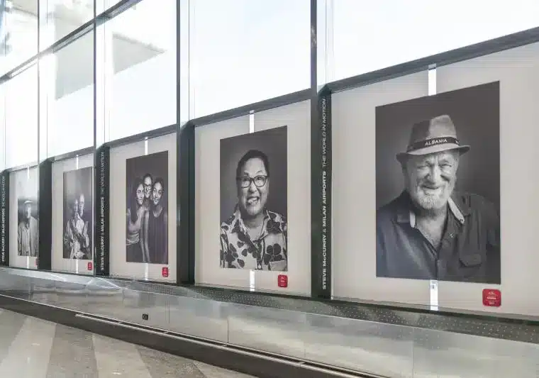 A Malpensa inaugurata la mostra fotografica di Steve Mccurry