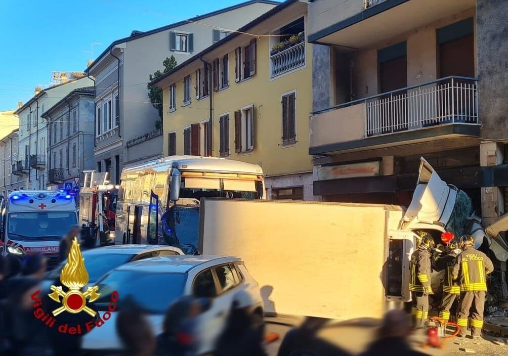 Magenta, finti parenti in azione a Pontevecchio: rubati gioielli a una settantenne