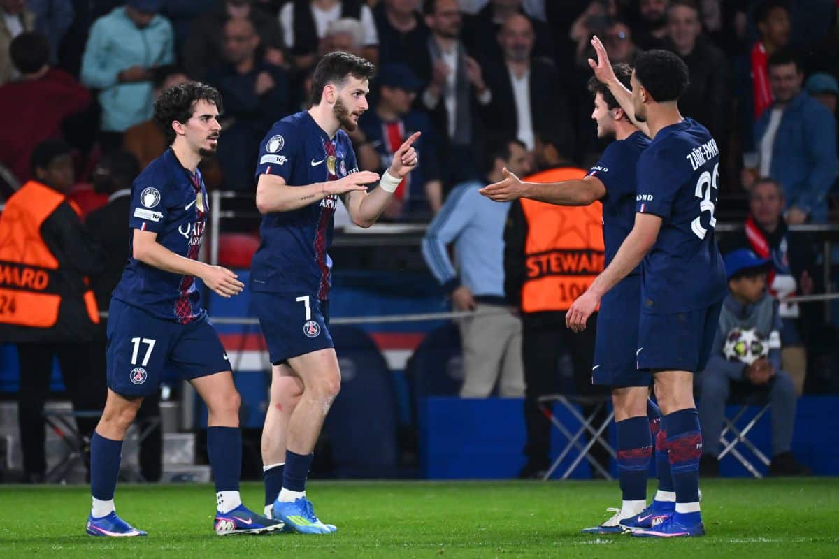 Douè e Kvaratskhelia stendono il Liverpool: il Psg vince 2-0