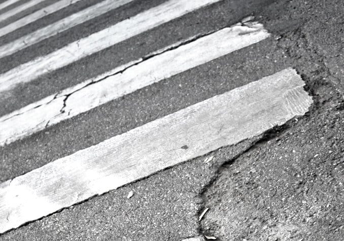Milano, investe due sorelle sulle strisce: una muore