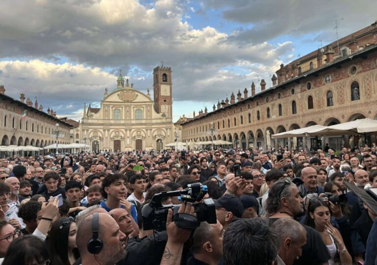 Vigevano, elezioni: Vannacci si prende la piazza