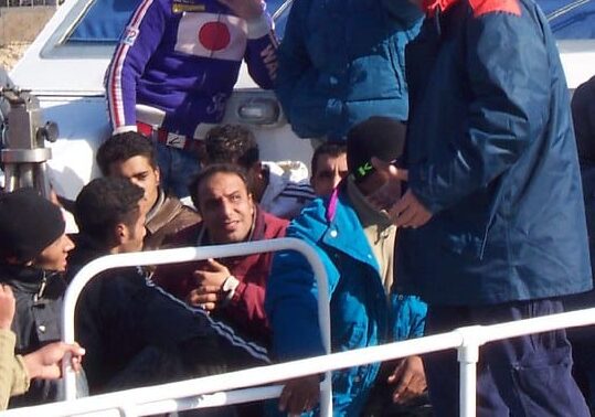Varese: smantellata rete immigrazione clandestina, 8 arresti