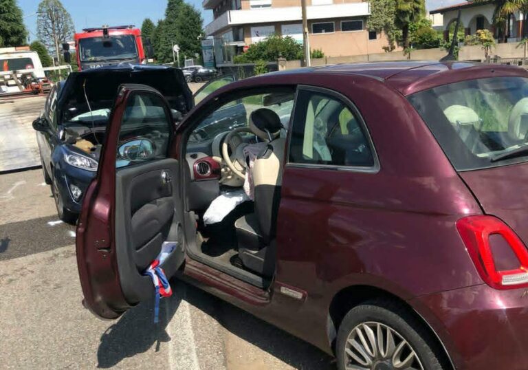 Castano Primo: scontro frontale tra due auto in via per Turbigo, quattro feriti