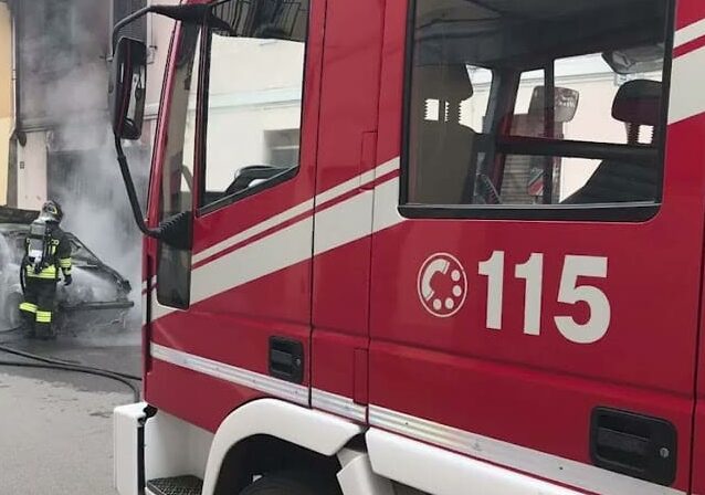 Maxi-furto in un distaccamento dei vigili del fuoco a Casorate Primo